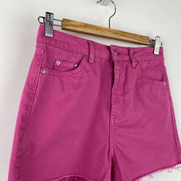 TOPSHOP MOTO MOM High Rise Pink Denim Short - Picture 2 of 5